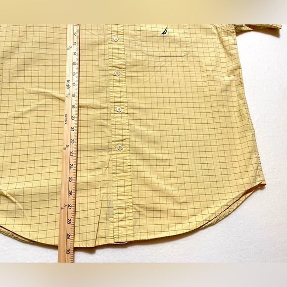 Nautica Short Sleeve Button Down Yellow Plaid Shirt Men’s Size Large - Picture 12 of 13